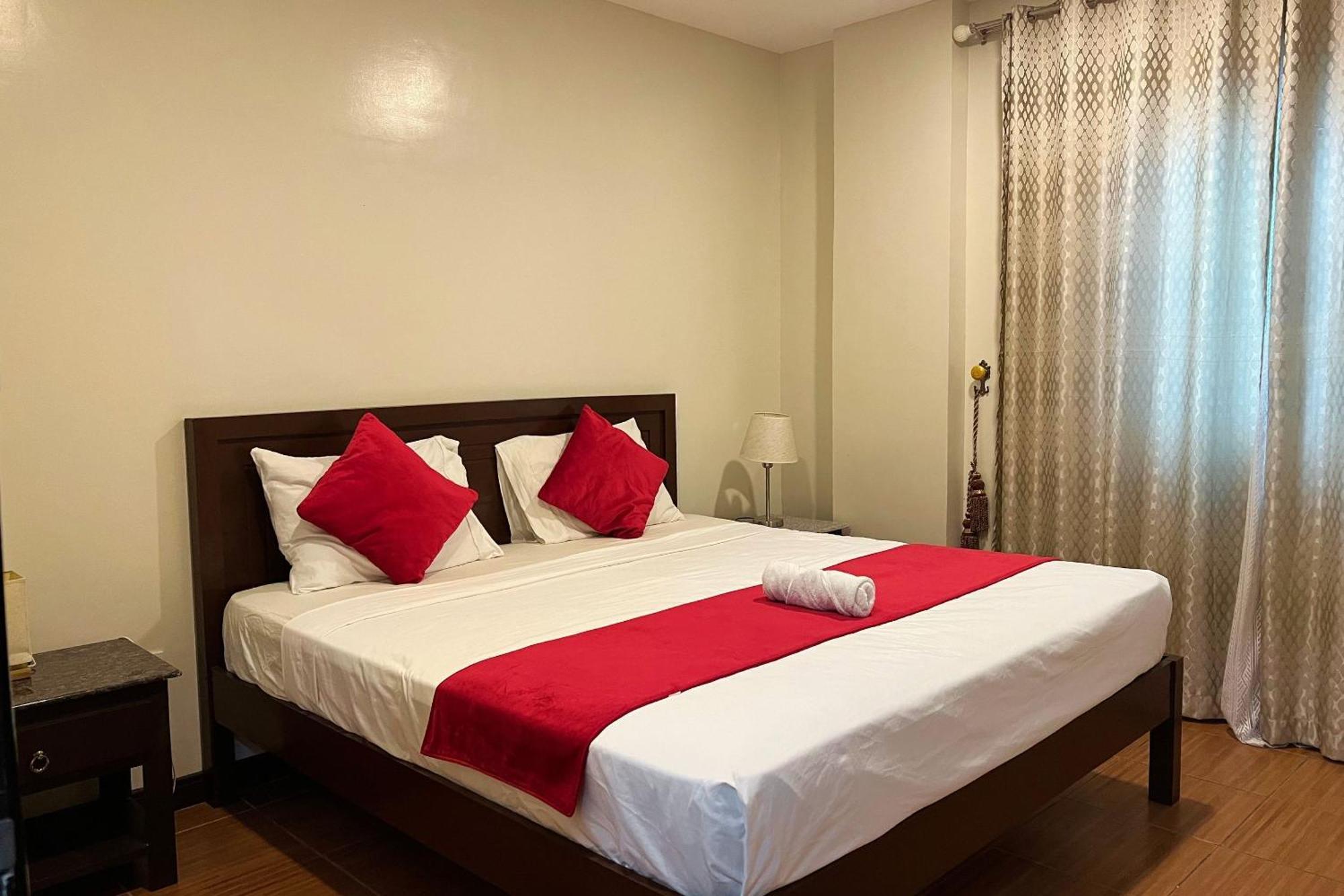 Venezia Suites Hotel Iloilo Camera foto