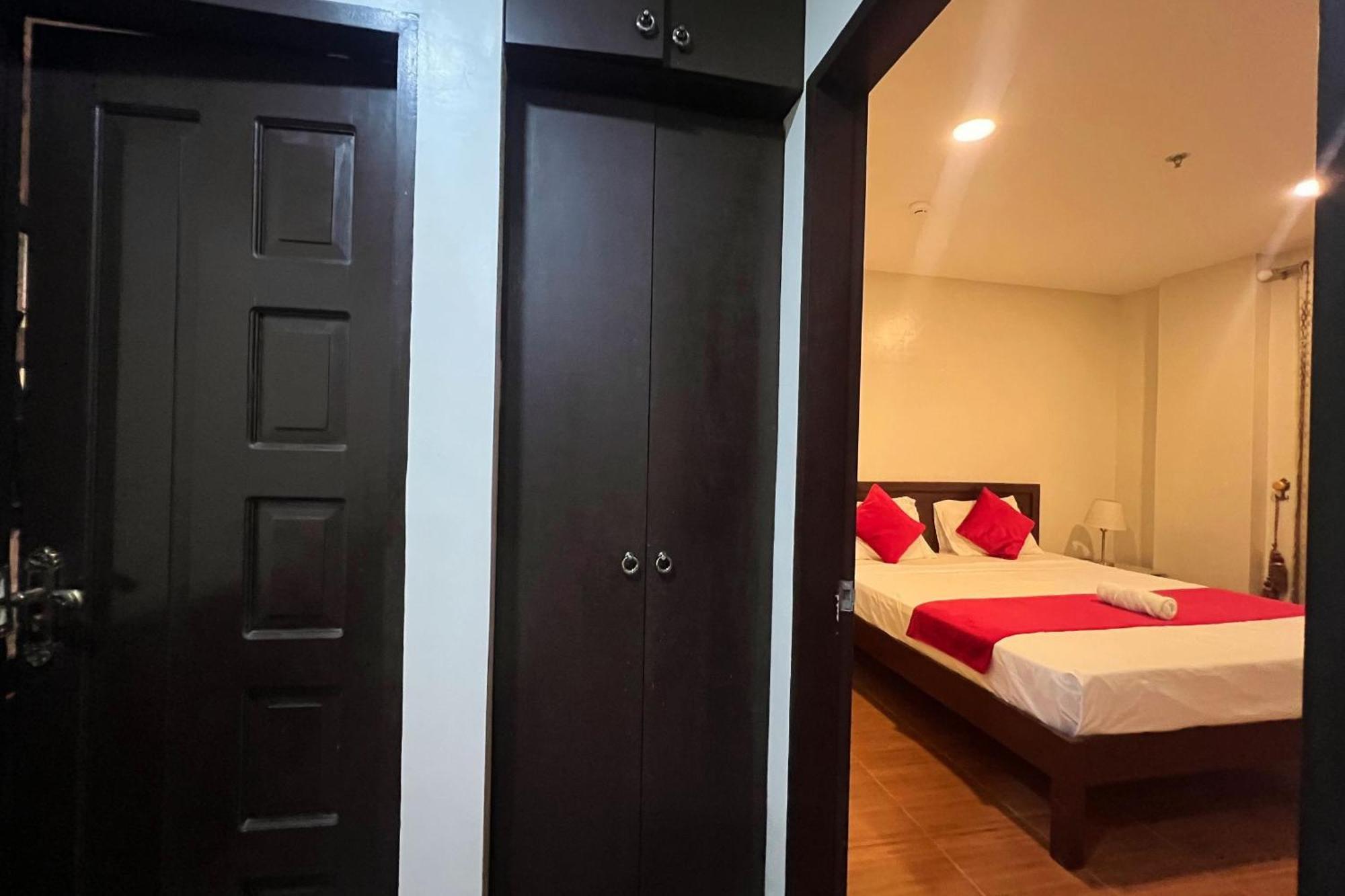 Venezia Suites Hotel Iloilo Camera foto