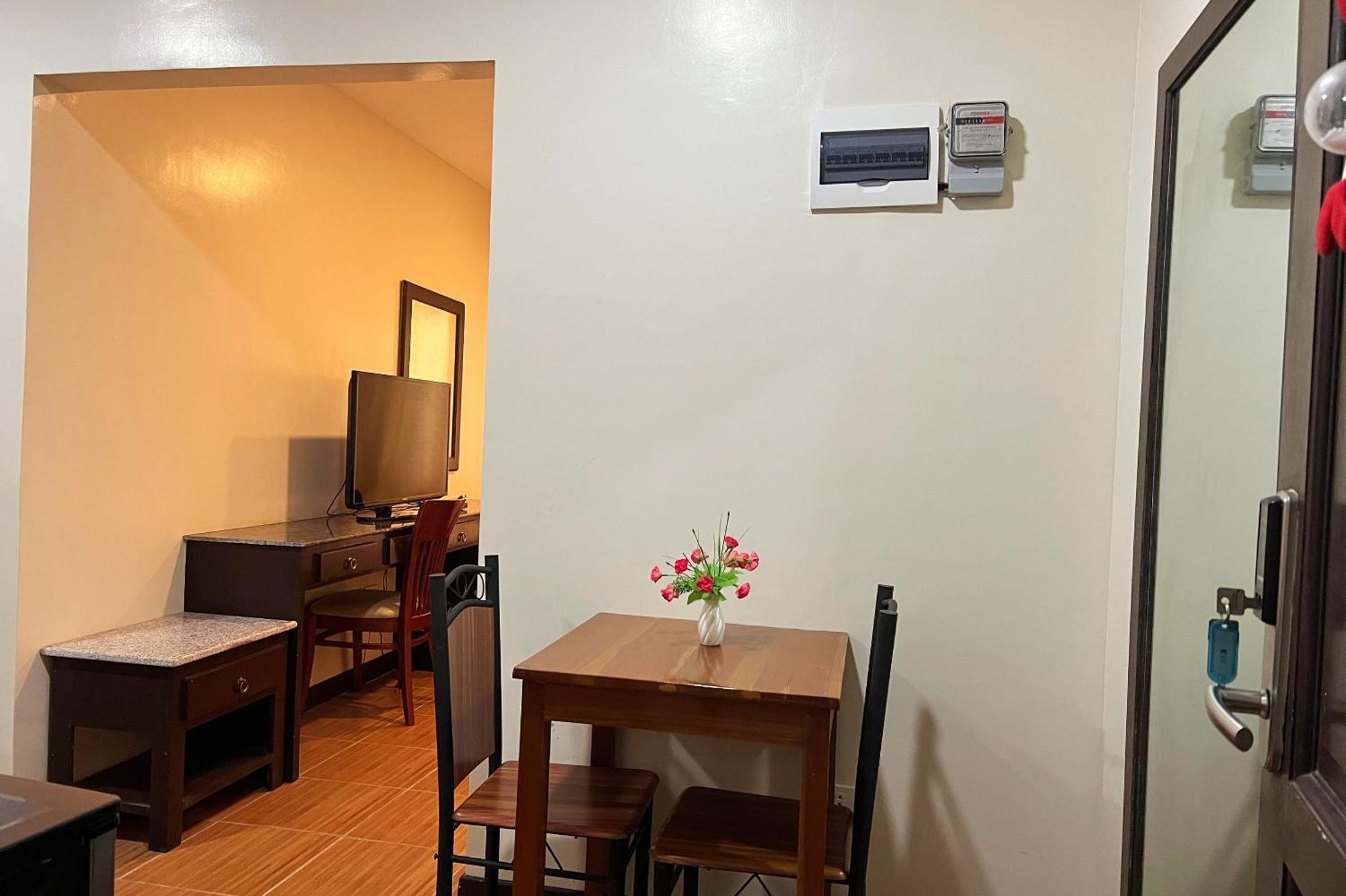 Venezia Suites Hotel Iloilo Camera foto