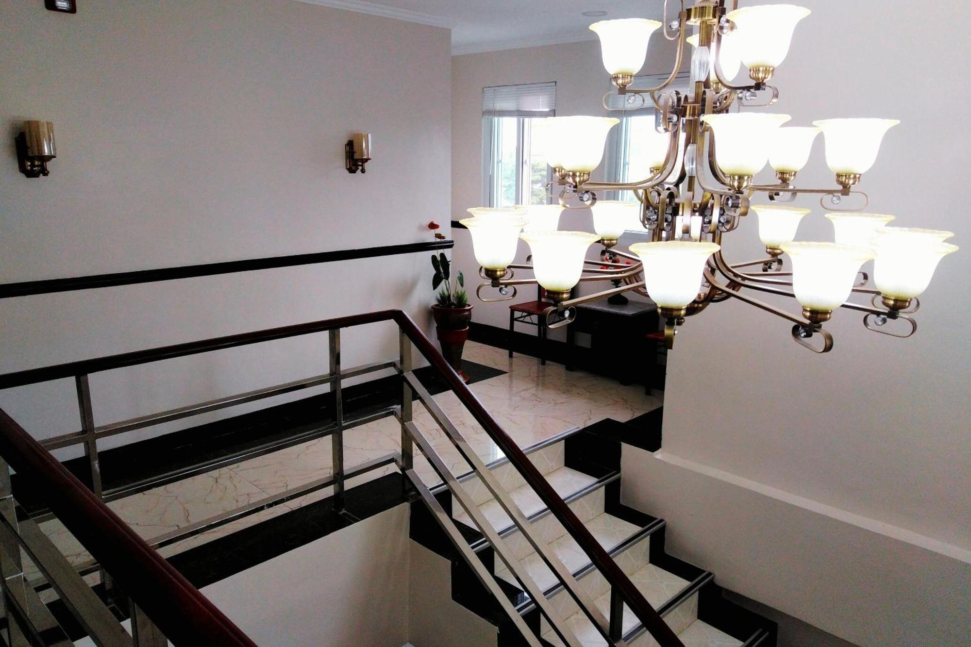 Venezia Suites Hotel Iloilo Esterno foto